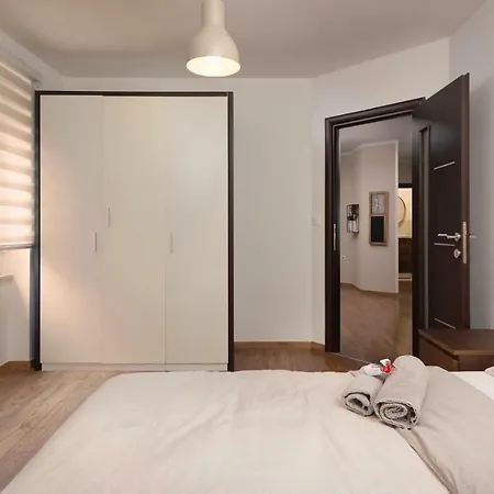 Vecchio Mercato * Póla